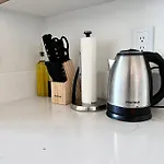 Amazing 1 Bd In Heart Sm Parking