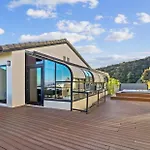 New Listing Stunning Jetliner View Private Spa