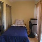 Bed And Breakfast In Hollywood Hills