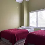 Private Los Angeles Room - Free Wifi, Ac, Tv, Private Fridge, Kitchen, Near Usc - Exposition Park - Usc Memorial Coliseum - Banc Of California Bmo Stadium - Downtown Los Angeles Dtla - University Of Southern California Usc!!!