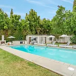 Exquisite Oasis Near Universal Studios With Large Pool