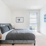 Brand New Luxury Apartment Weho