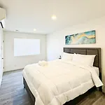 Cozy 1 Bedroom Apartment In Prime Location - Woa
