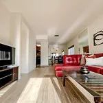 *Weho/Beverly Hills* Luxury 2Bd/2.5Ba + Balconies