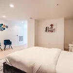 3 Bed 3 Bath Penthouse At Prime Location