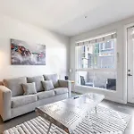 New 2Br Luxury Apartment Hollywood