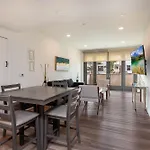 Beverly Hills Luxury 2Bd 2Ba Condo Gated Parking!