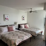 Incredible Hollywood Loft Free Parking