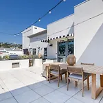 Blueground Hollywood Gym Nr Shops Trails Lax-1200