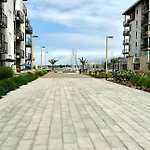 Marina Club