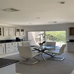 3 Bd In Heart Of Beverly Hills