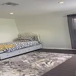 3 Bd In Heart Of Beverly Hills