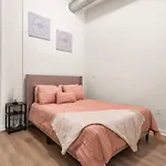 Spacious Dtla Home With 2 Bed, Free Parking And Pool