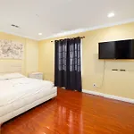 Luxe Living 3Br Home Near La\'S Attractions