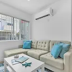 Newly Renovated 3Bed, 2Bath Apartment In Santa Monica