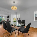 Chic Charming 2-Bedroom With Office In The Weho