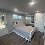 New Peaceful Guesthouse