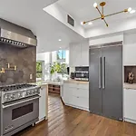 Three Bedrooms Top Apartment With Breathtaking Views