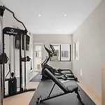 Ocean Park Blv Four Bedrooms Apartment