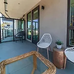 Sunset Blvd Studio Apt In The Heart Of Hollywood