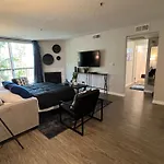 Exceptional 2 Bedroom In Heart Of Hollywood 201