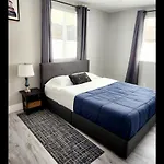 Charming Home In La Prime Location
