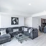 Top Floor High Rise 3 Bed Dtla Skyscraper Penthouse