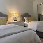 Guest House With Private Entry And Large Pool