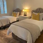 Guest House With Private Entry And Large Pool