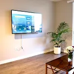 Heart Of Santa Monica 2 Bedroom 2 Bath