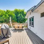 Los Angeles Family Home With Deck About 7 Mi To Downtown