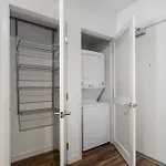 Luxury 2 Bedroom At The Heart Of Melrose Boulevard