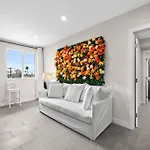 Spacious 6Br Retreat In The Heart Of La