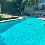 Charming Hollywood Studio With Pool, Balcony, & View