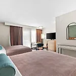 Royal Palace Westwood Hotel