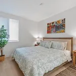 15 City View Santa Monica