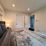 Prime La 2 Bedroom & 3 Bath Home Beverly Hills Adj