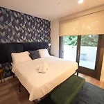 Cozy Apartment 2Br Sleeps 6