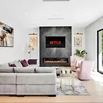 Cumpston Oasis