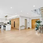 Cumpston Oasis