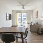 Weho Topfloor Suite D