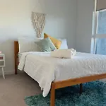 Spacious, Modern 1Bd Hollywood Apt Free Parking, Pool, Wifi, Private Balcony