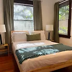 Echo Zen Hostel