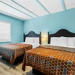 Rodeway Inn & Suites North Hollywood Burbank Airport - Universal Area
