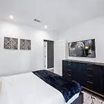 Art Deco By Avantstay 1920S Remodeled Bungalow Open Layout Courtyard