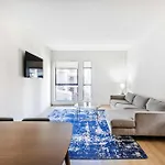 New 2Br Hollywood Opulent Oasis Retreat