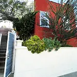 Modern, Remodeled Echo Park House-Walk To Sunset Blvd, Dodgers Stadium, Shops, Bars, Restaurants, Lake, Concerts