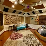 Oasis With Pool And Music Studio By Benvenu