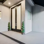Hollywood Hills Luxury Nest