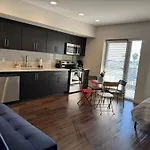 Incredible Hollywood Loft Free Parking